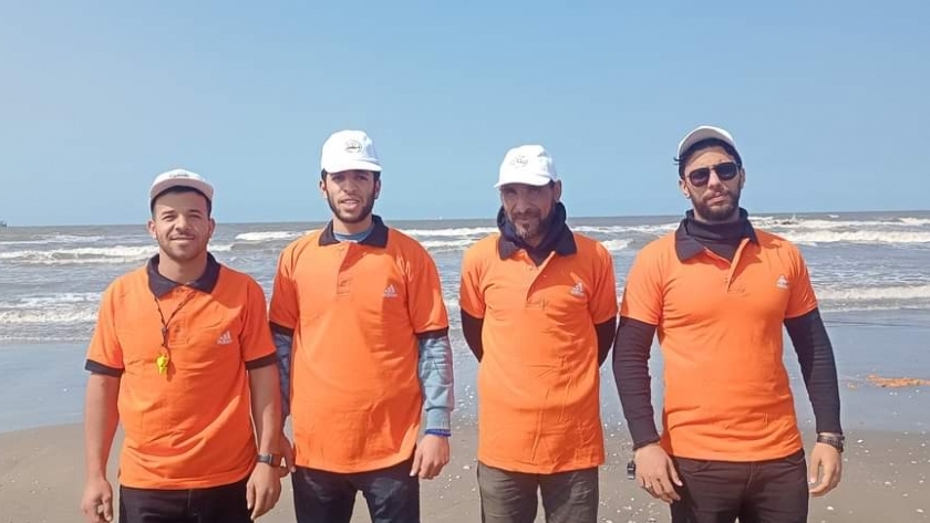المنقذين على شاطئ بورسعيد