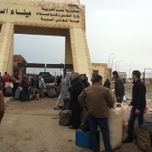 منفذ السلوم خلال استقباله مسافرين قادمين من ليبيا - صورة ارشيفية
