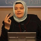 إيشين غوردجان - أول وزيرة محجبة