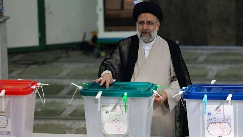 إبراهيم رئيسي الفائز في انتخابات الرئاسة الإيرانية