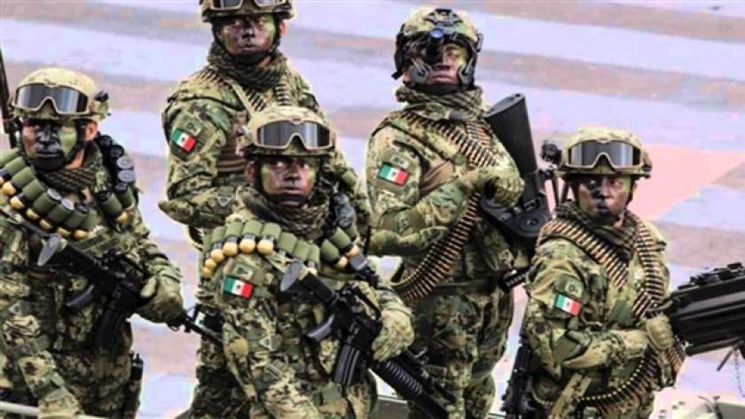 القوات المسكسيكية تنتشر في الشارع