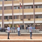 محافظ أسيوط يشهد طابور الصباح بمدرسة ناصر العسكرية ويتفقد الثانوية الميكانيكية