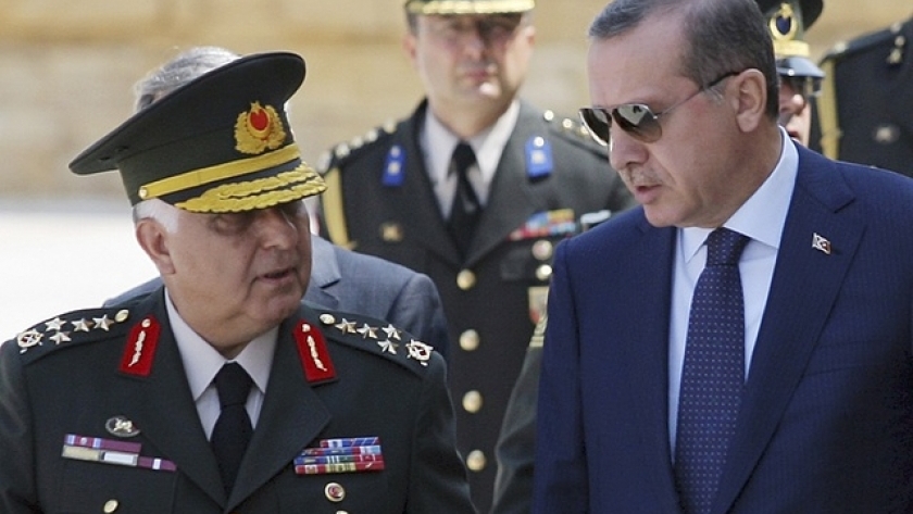 رجب طيب أردوغان وأحد جنرالاته