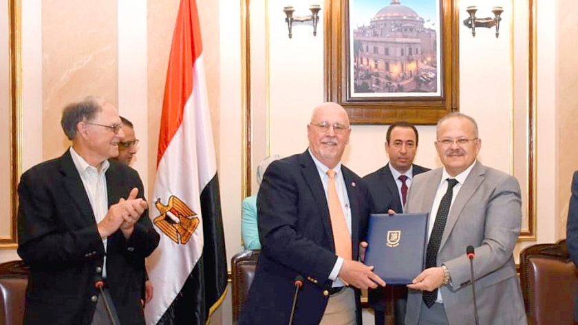 إختيار جامعة القاهرة لإنشاء أول مركز للتميز العلمي في العلوم الزراعية بمصر بالشراكة مع  تحالف كبري الجامعات الأمريكية