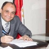 الدكتور أيمن عثمان رئيس لجنة الإغاثة والدواء بنقابة الصيادلة
