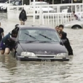 أمطار غزيرة تغطى شوارع العراق