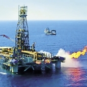اتفاقية بترولية  جديدة  بين " شل"و  " البترول" في البحر الاحمر