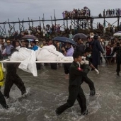 انتشال 29 جثة من موقع تحطم الطائرة البورمية