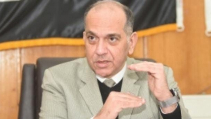 الدكتور إيهاب نبيل عميد المعهد القومي للسكر والغدد الصماء