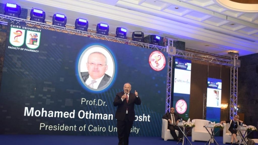 رئيس جامعة القاهرة يفتتح مؤتمر كلية الصيدلة لمواجهة الجائحة في المستقبل
