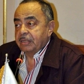 الدكتور عادل عبدالمقصود رئيس الشعبة العامة للصيدليات بالغرف التجارية