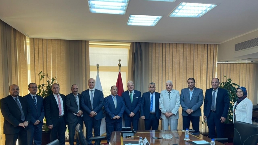اجتماع محافظ جنوب سيناء مع وزير المالية