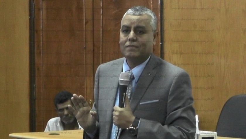 الدكتور يوسف الغرباوي رئيس جامعة جنوب الوادي بقنا