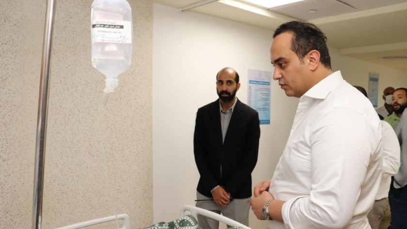 الدكتور أحمد السبكي في مستشفى السويس