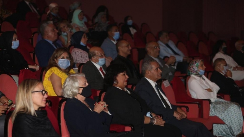 وزيرة الثقافة تشيد باحتفالية "ذكريات الكرنك" في الأوبرا