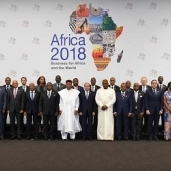 الرئيس السيسي يتوسط زعماء وقادة افريقيا