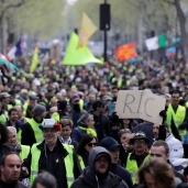 متظاهرو "السترات الصفراء" في شوارع باريس للسبت الثاني والعشرين على التوالي