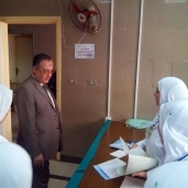 مدير التأمين الصحي بالشرقية يتابع العمل بعيادة ههيا