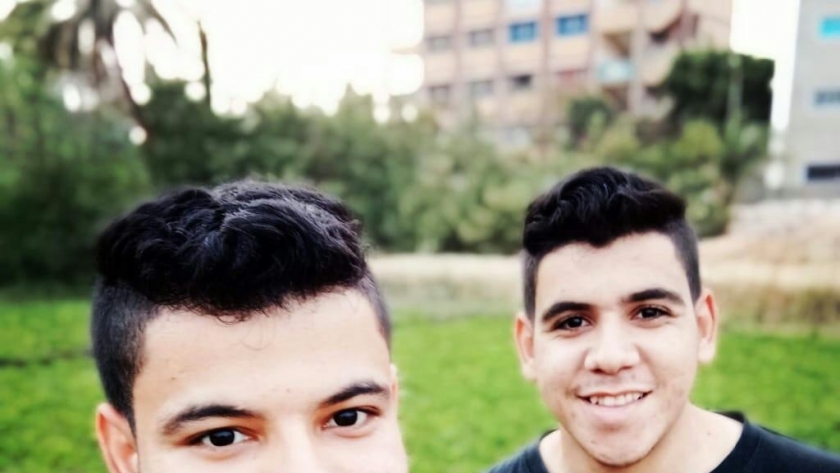 "أبو زيد وعبد القادر" يحققان المركز الأول لجامعة سوهاج في مسابقة الأسرة الرياضية