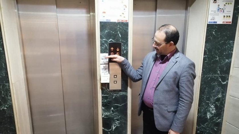 مصعد كهربائي