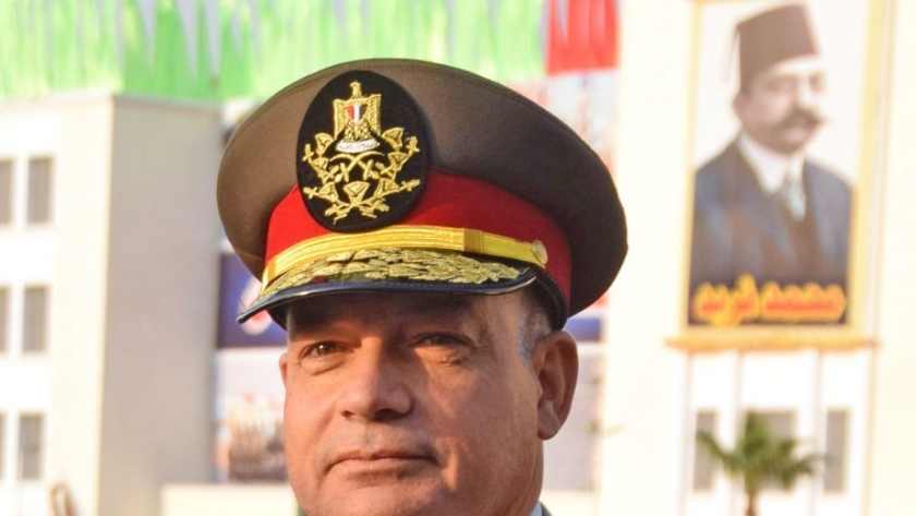 اللواء أركان حرب عبدالعزيز عمر، مدير كلية الدفاع الجوي
