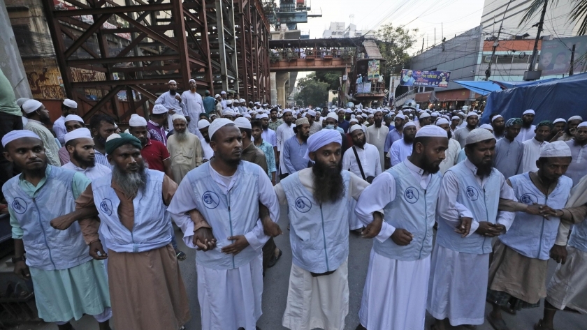 مظاهرة للمسلمين في دكا ضد تدنيس القرآن