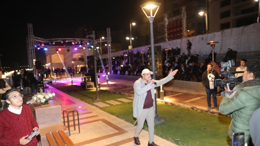 حفل غنائي بالممشى السياحي لكورنيش النيل احتفالاً بالعيد القومي لبنى سويف 