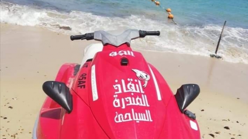 الجيت سكي على شاطئ طاحونة المندرة في الإسكندرية