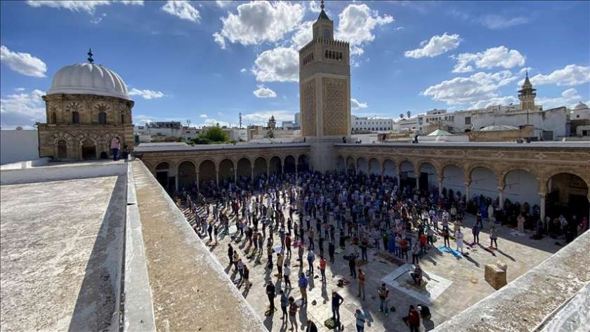 موعد اذان المغرب في تونس اليوم الجمعة 22-3-2024