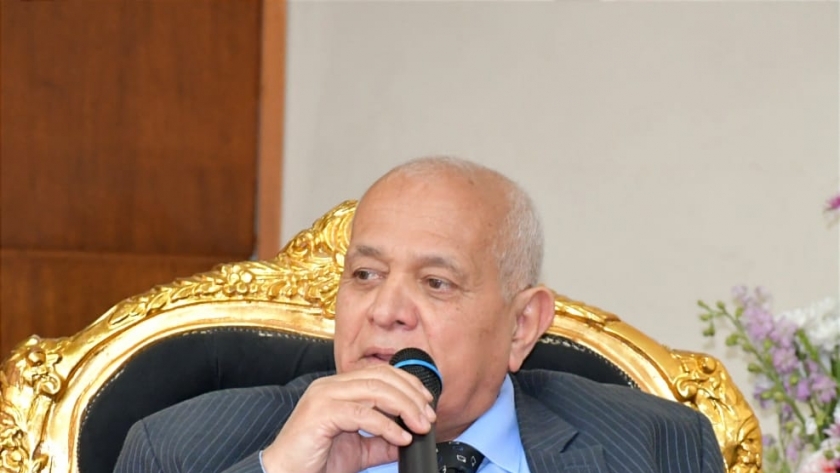 محمود عبد الحميد عميد المعهد العالي للدراسات الإسلامية