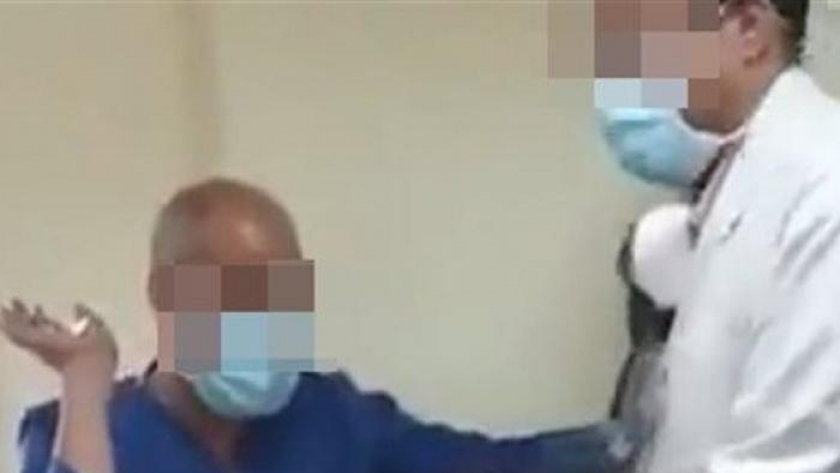 الدكتور عمرو خيري صاحب واقعة فيديو الممرض والطبيب الذي انتشار عبر منصات التواصل الاجتماعي مؤخرا
