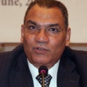 عثمان محمد عثمان وزير التخطيط الأسبق