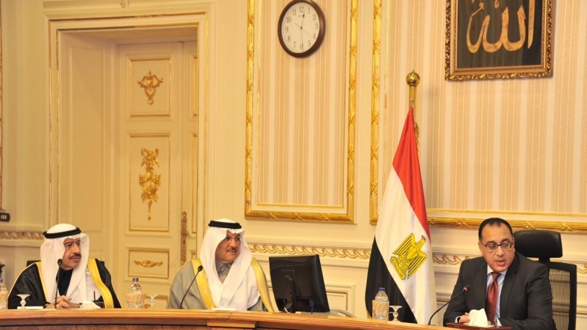 رئيس الوزراء يستقبل سفير خادم الحرمين الشريفين ووفدا لرجال الأعمال السعوديين