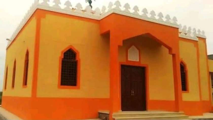 أحد المساجد التي سيتم افتتاحها اليوم