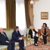 الرئيس عبد الفتاح السيسى مع مجموعة الصداقة المصرية الفرنسية