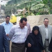 رئيس مجلس مدينة المحلة يتفقد الوحدة المحلية بقرية الهياتم
