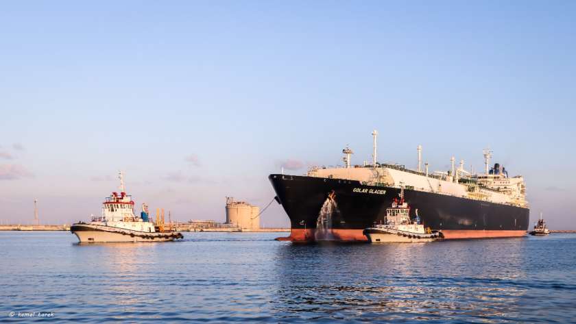 ميناء دمياط يستقبل أول سفينة لتصدير الغاز المسال بعد توقف 8 سنوات