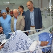 المحافظ يزور مصابي بورسعيد