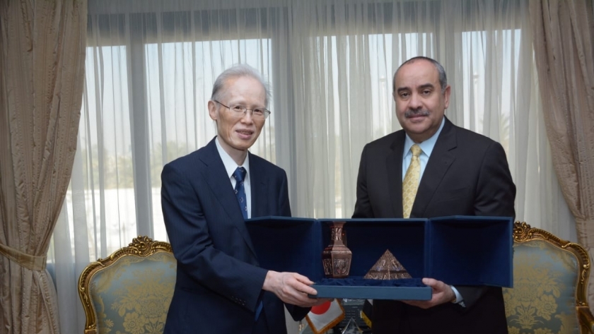 وزير الطيران المدنى يستقبل سفير دولة اليابان بالقاهرة