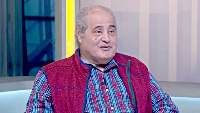 الروائي الدكتور نبيل فاروق