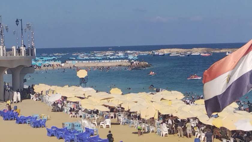 شواطئ الإسكندرية أبرز أماكن الخروج في العيد