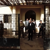 مدير أمن الفيوم خلال تفقده نقاط شرطية بسنورس