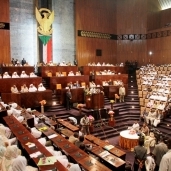 البرلمان السوداني يجيز قانون الانتخابات وسط انسحاب 60 نائبا