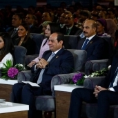 الرئيس عبد الفتاح السيسي بالمؤتمر الوطني السادس للشباب