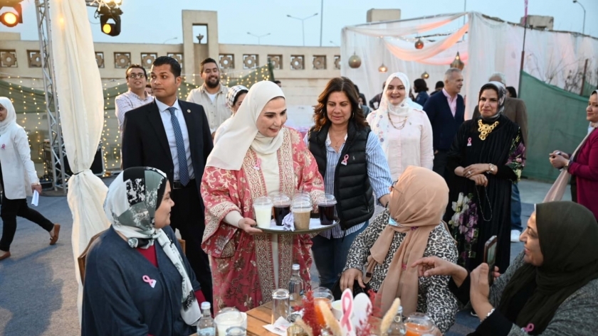 وزيرة التضامن تشارك محاربات بهية حفل إفطار بفرع الشيخ زايد «تحت التأسيس»