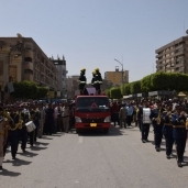 محافظ بني سويف ومدير الأمن يتقدمان جنازة شهيد كمين "سانت كاترين"