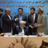 توقيع مشروع اتفاق سلام بين كابول وزعيم الحرب حكمتيار