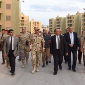 نائب وزير الإسكان يتفقد مساكن مبارك لتسكين المتضررين من الأزمات والكوا