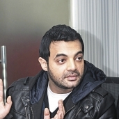 المؤلف عمرو محمود ياسين
