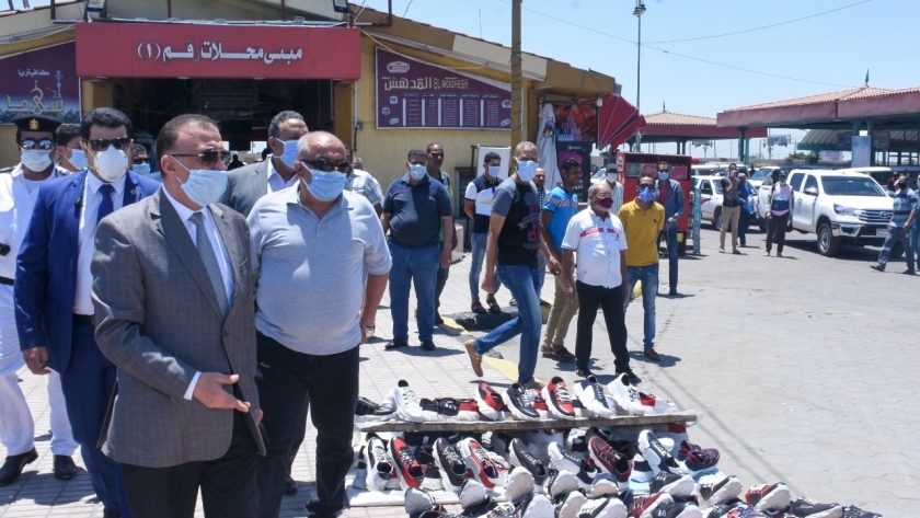 محافظ الإسكندرية يؤمر بالتحقيق في مخالفات الموقف الجديد
